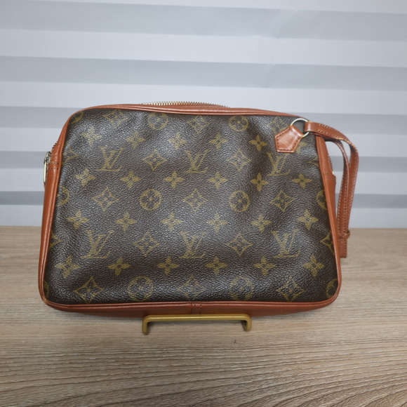 Louis Vuitton Clutch Bag LV Monogram Pochette Dragonne Wristlet - Picture 2 of 11